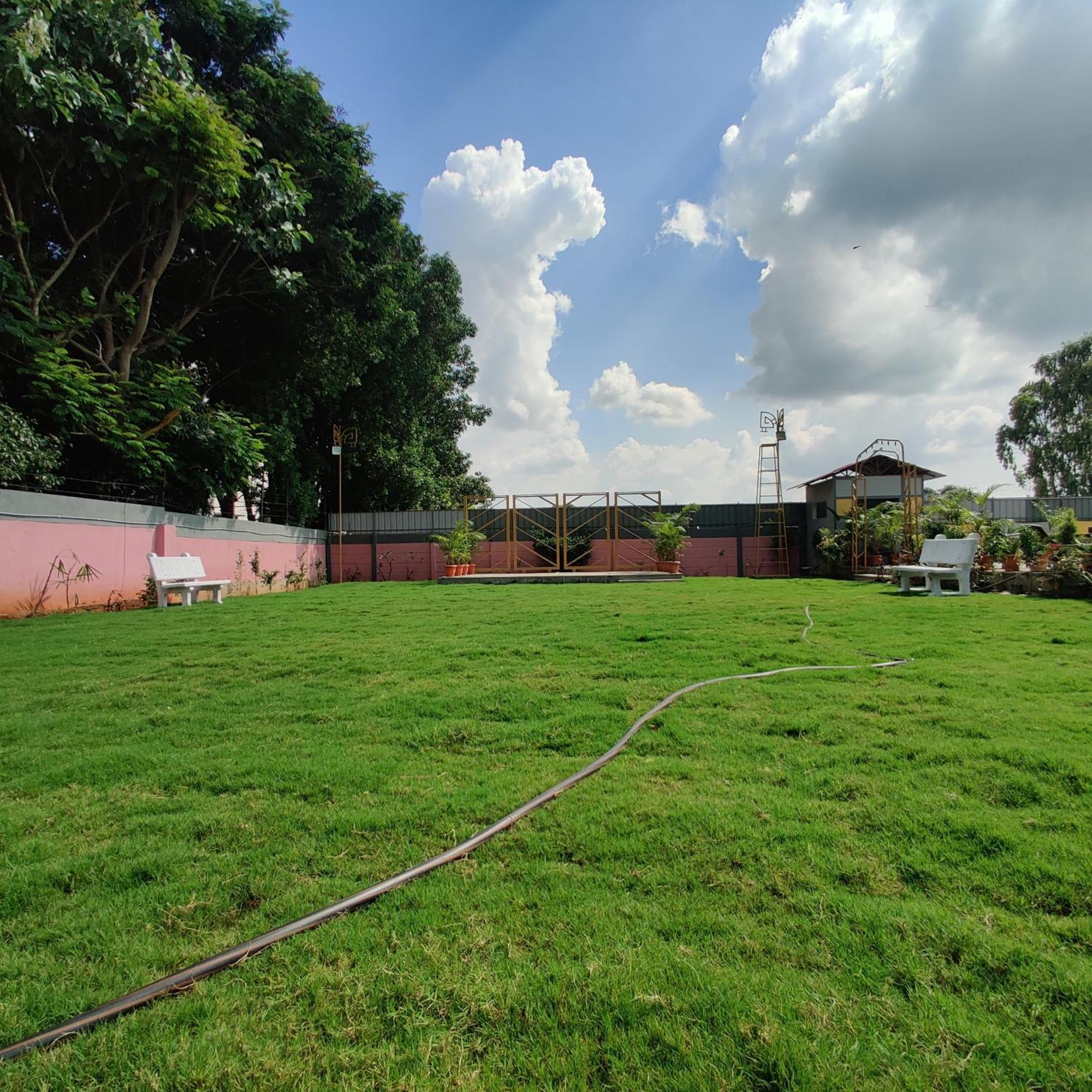 Kashmir Farmhouse - Hyderabad Villa Bagian luar foto